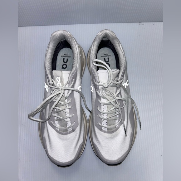 Mens On Running Cloudnova Form White Low Top Sneaker Everyday/Travel Cushion 8.5 - Picture 4 of 13